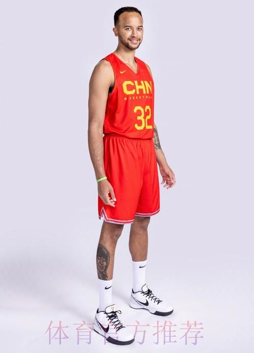 李凯尔更新社媒分享赛场照并配文:保持提升 李凯尔更新社媒分享赛场照并配文:保持提升